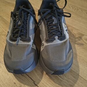 Women's On Shoes Black 10 Wide